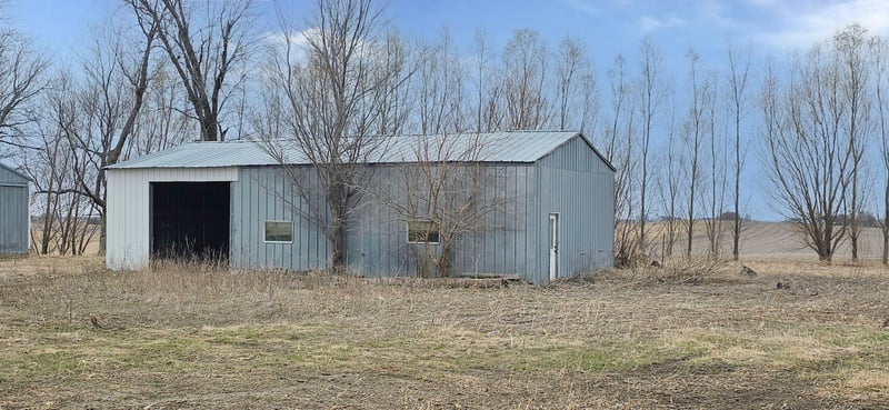 45760 710th St, Lakefield, MN 56150