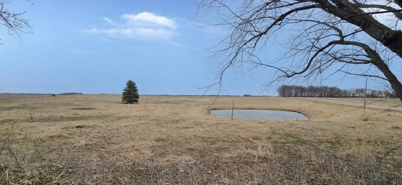 45760 710th St, Lakefield, MN 56150