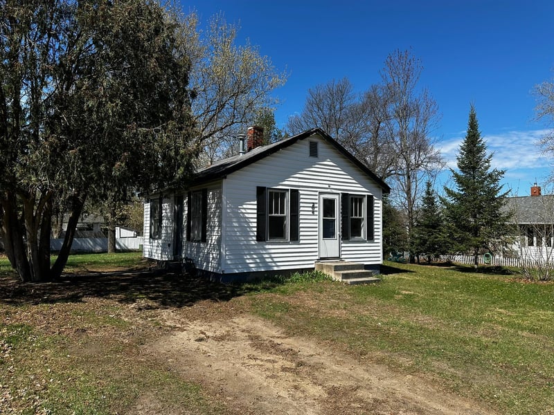 206 SW 7th St, Brainerd, MN 56401