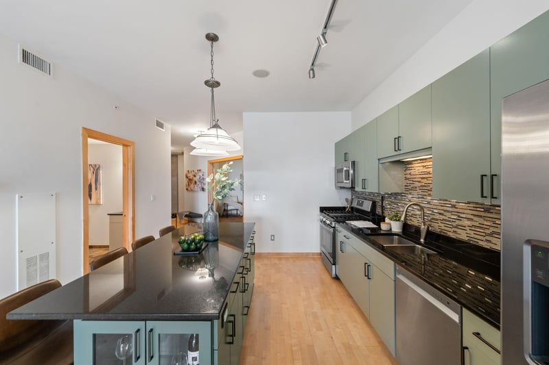 212 N 1st St #409, Minneapolis, MN 55401
