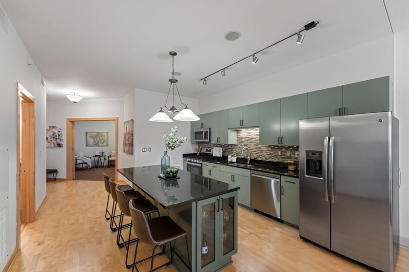 212 N 1st St #409, Minneapolis, MN 55401