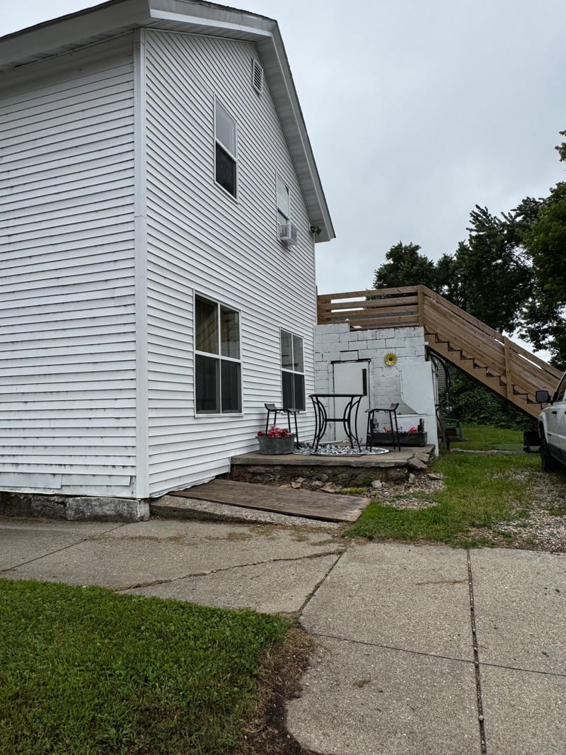 241 Webster St N, Kasota, MN 56050