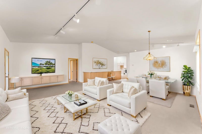 8914 Hilloway Rd, Eden Prairie, MN 55347