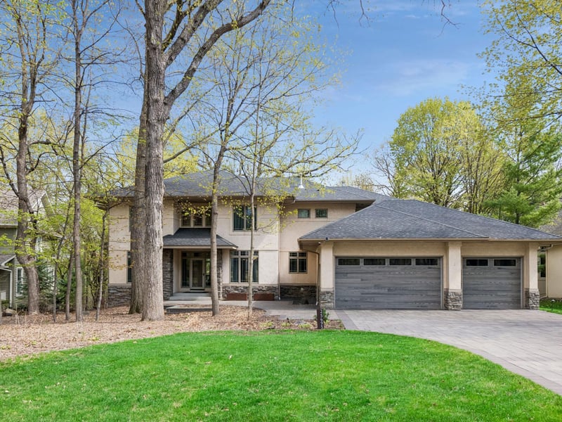 25695 Maple View Ct, Shorewood, MN 55331