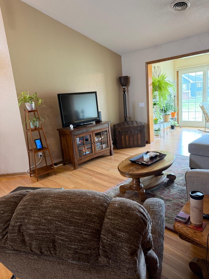 924 S Gould St, Redwood Falls, MN 56283