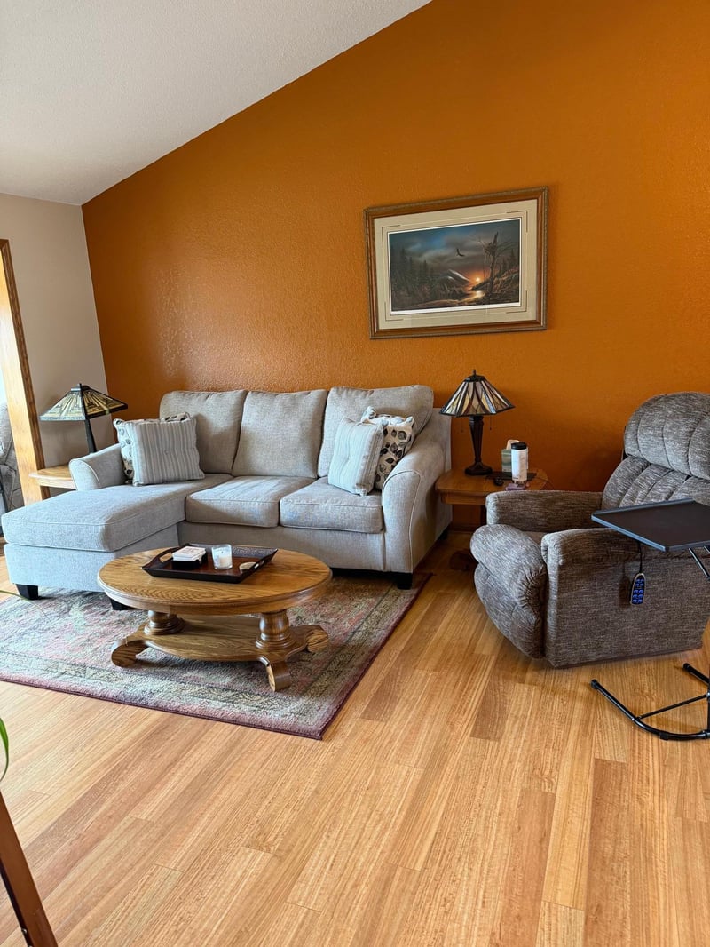 924 S Gould St, Redwood Falls, MN 56283