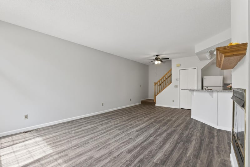 9249 Troon Ct, Woodbury, MN 55125