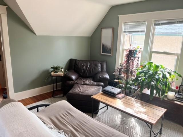 998 Jameson St, Saint Paul, MN 55103