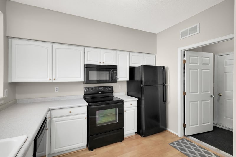 11707 Langford Cir, Burnsville, MN 55337