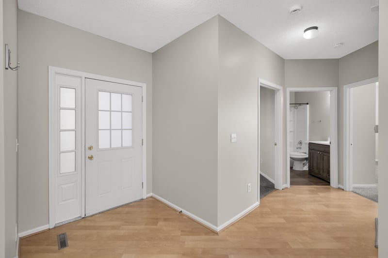 11707 Langford Cir, Burnsville, MN 55337