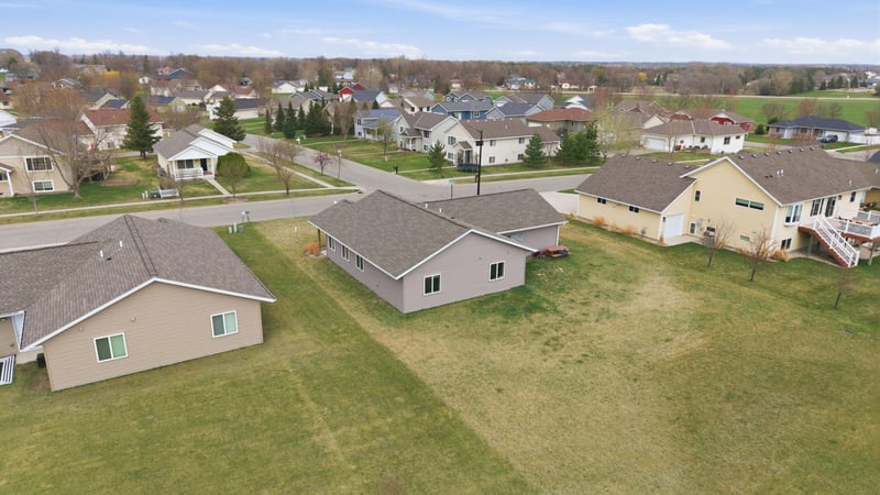 1504 Jasmine Dr, Alexandria, MN 56308