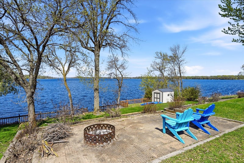 716 Tetonka View Dr, Waterville, MN 56096