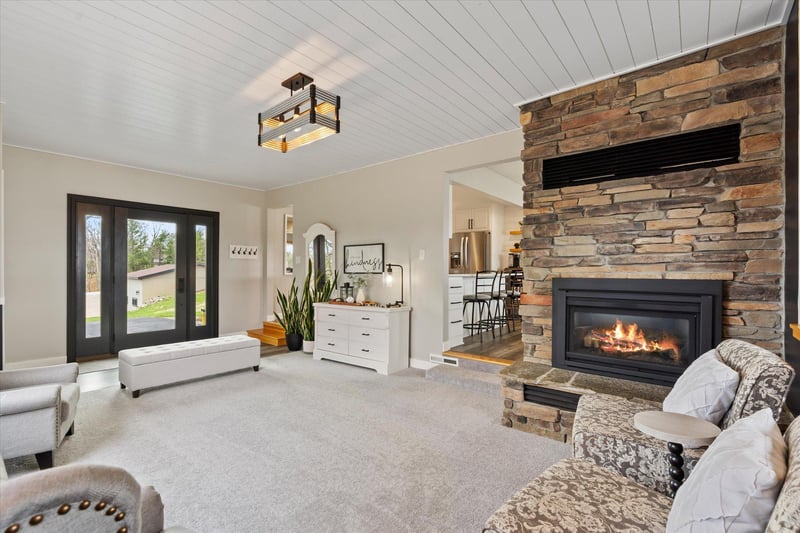 6246 Highland Scenic Rd, Baxter, MN 56425