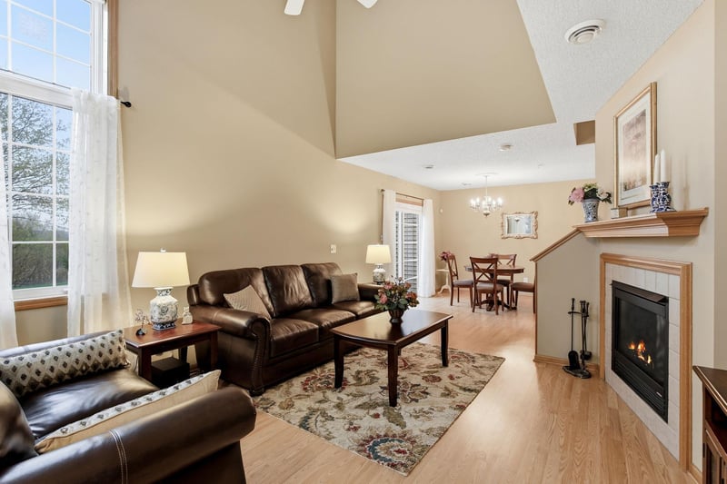 6456 Lakota Trl, Lino Lakes, MN 55014