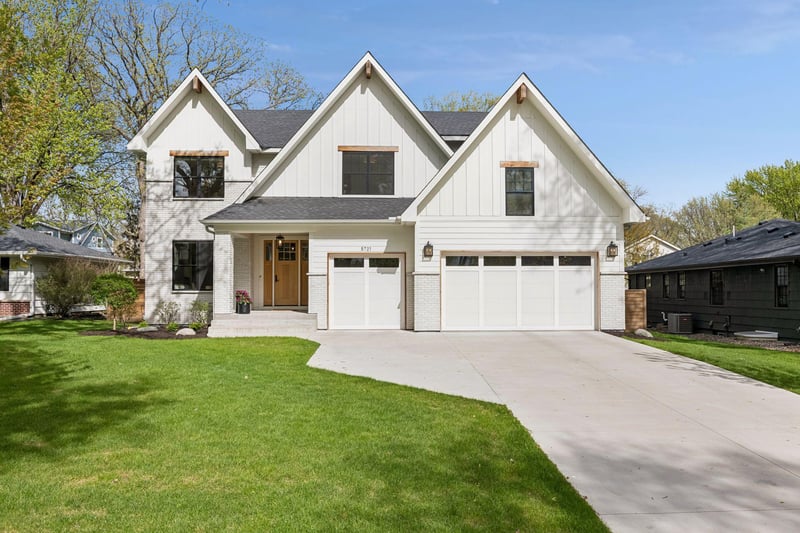 5721 Saint Johns Ave, Edina, MN 55424