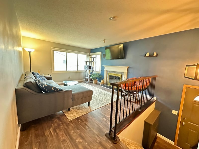 4367 Arden View Ct, Arden Hills, MN 55112
