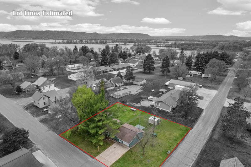 526 S Herman St, Buffalo City, WI 54622