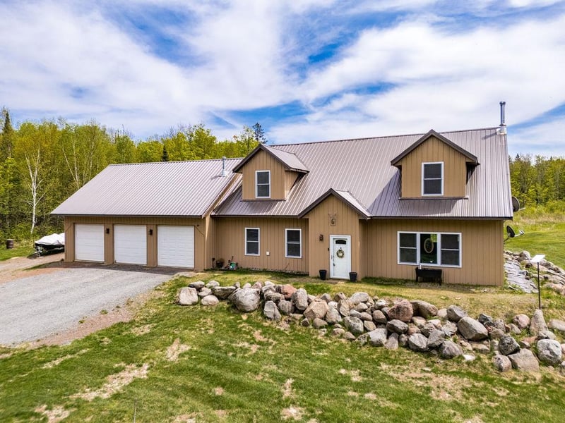 4598 Mcalpine Spur Rd, Two Harbors, MN 55616
