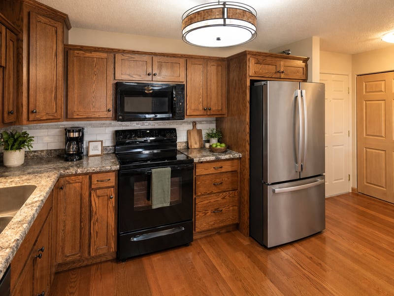 1321 Lake Dr W #302, Chanhassen, MN 55317