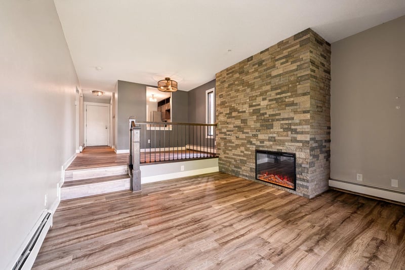 1577 Millpond Ct #77, Chaska, MN 55318
