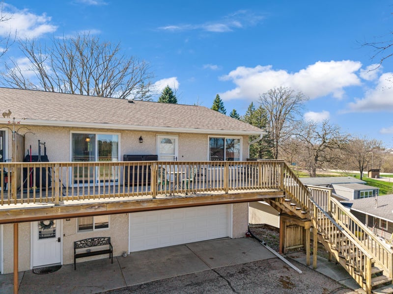 817 Kingston St N, Caledonia, MN 55921