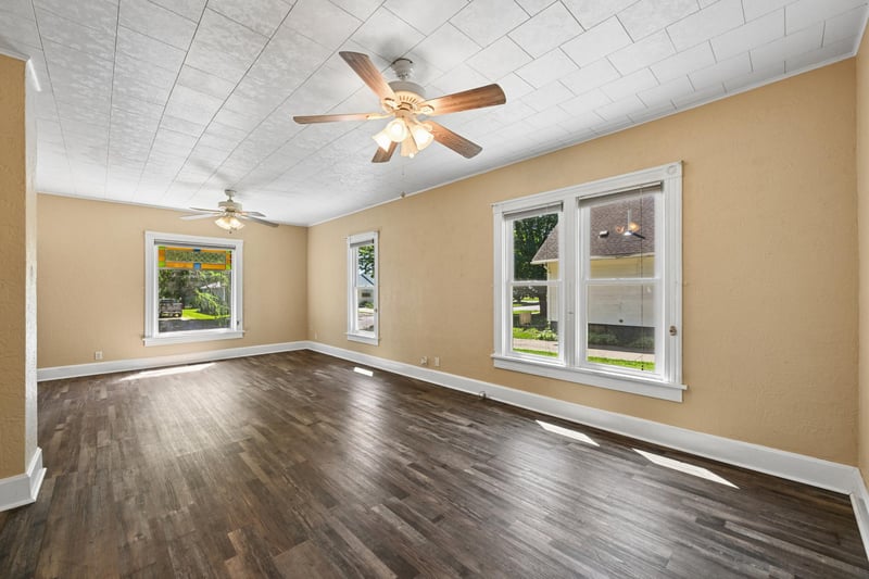 315 Morrison Ave, Jackson, MN 56143