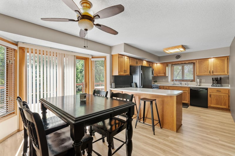 20648 Monroe St NE, Cedar, MN 55011