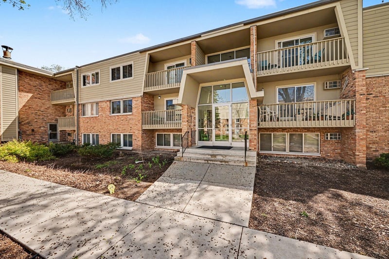 7414 W 22nd St #312, Saint Louis Park, MN 55426