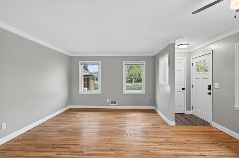 3901 Lake Drive Ave N, Robbinsdale, MN 55422