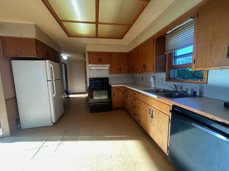 38676 647th Ave, Watkins, MN 55389