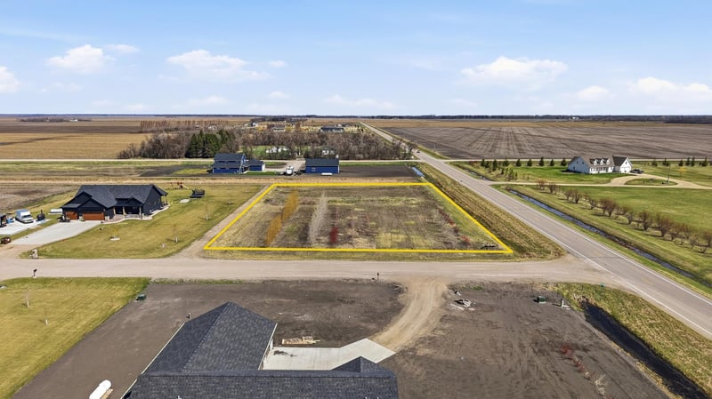 3970 79th Ave N, Moorhead, MN 56560