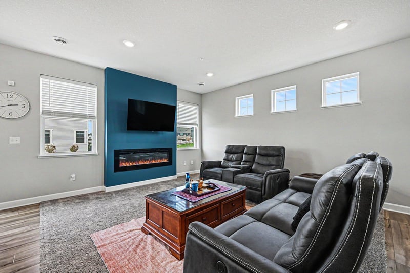 10529 Weston Way N, Maple Grove, MN 55369
