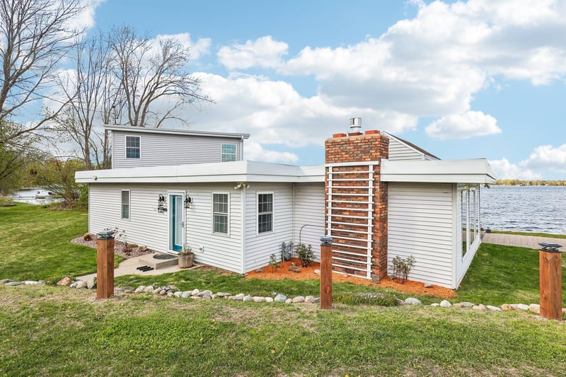 9990 Bonnie Glen Pw, Chisago City, MN 55013