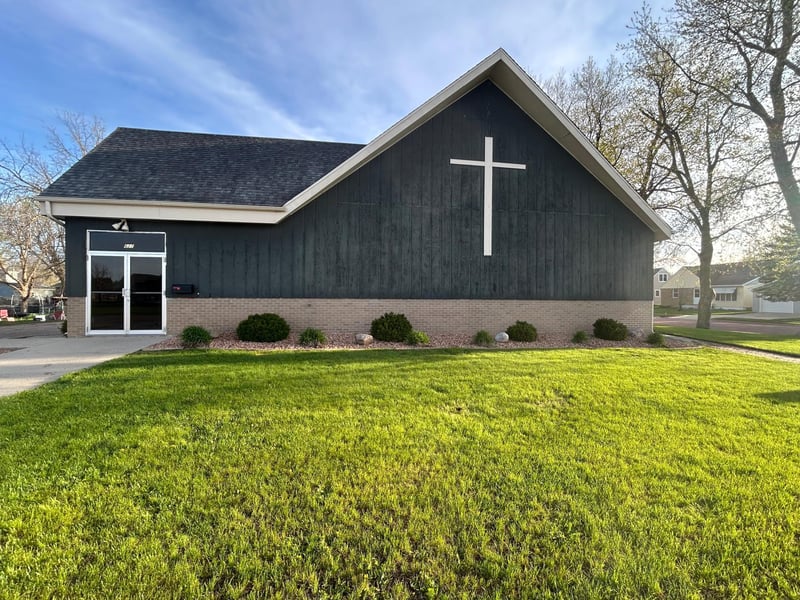 627 Clary St, Worthington, MN 56187