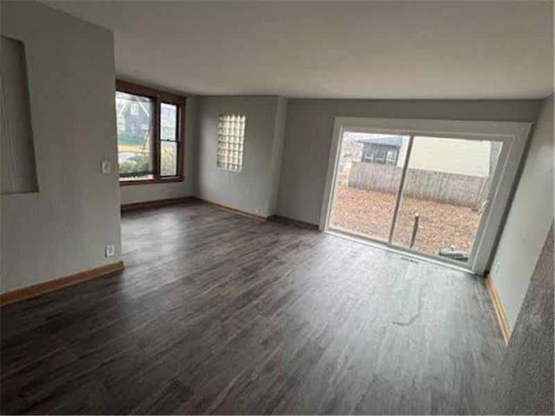 216 5th Ave S, South Saint Paul, MN 55075