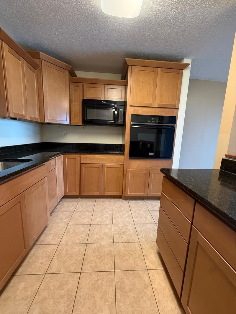 6500 Woodlake Dr #707, Richfield, MN 55423