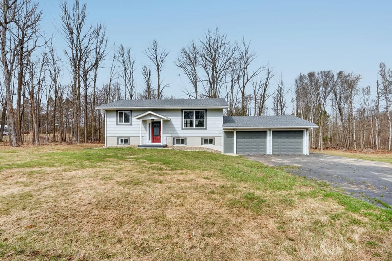 814 Rogers Ave, Grand Rapids, MN 55744