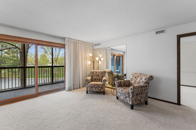 8549 Irwin Rd #239, Bloomington, MN 55437