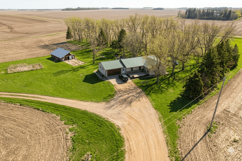 1110 110th Ave, Hadley, MN 56151