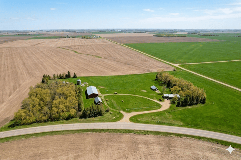 1110 110th Ave, Hadley, MN 56151