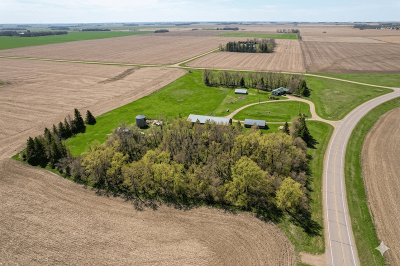 1110 110th Ave, Hadley, MN 56151