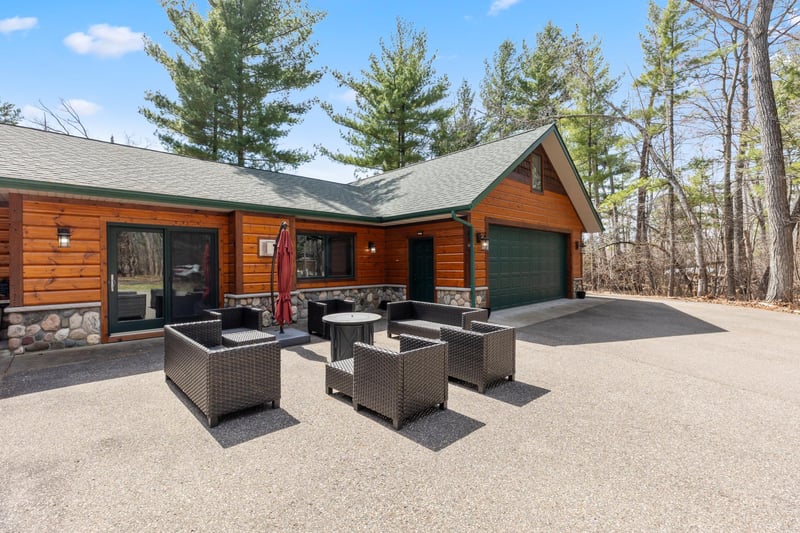 6129 Bittersweet Ln, Nisswa, MN 56468