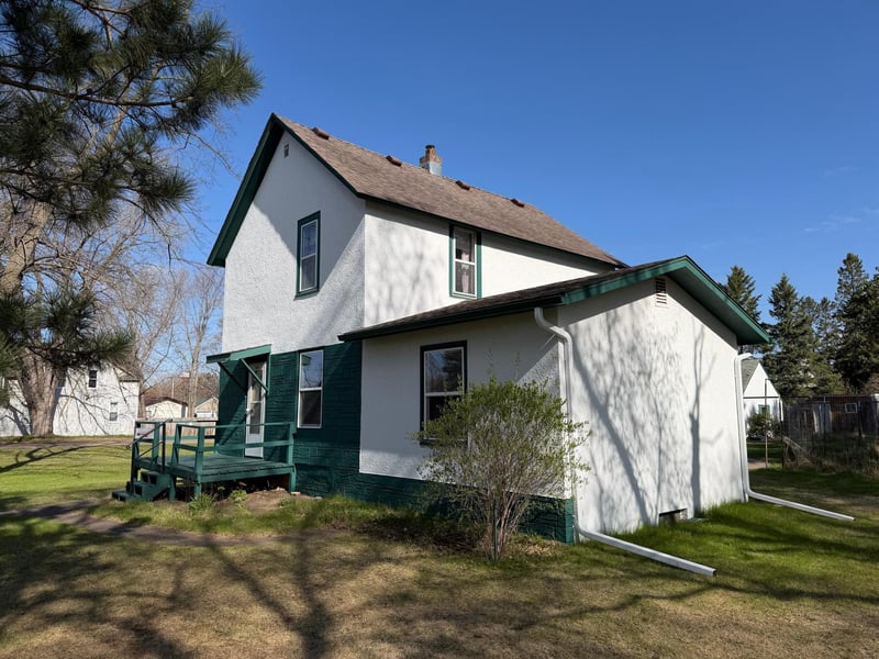 913 Birch St, Crosby, MN 56441