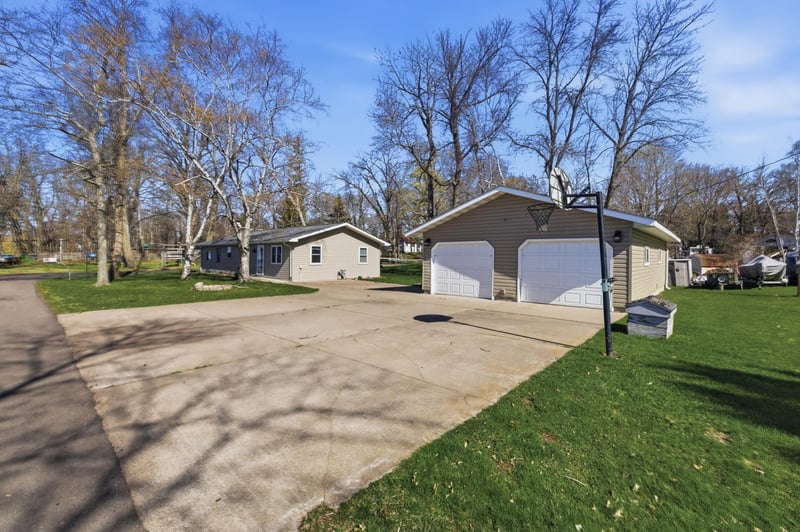 9696 Winona Way, Onamia, MN 56359