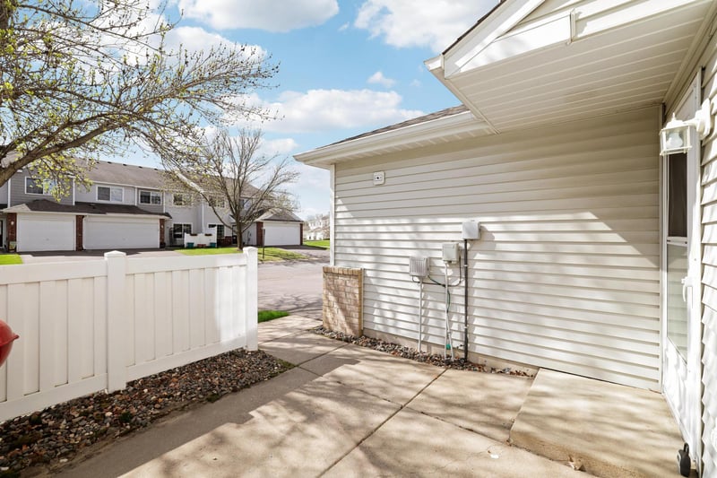 7102 Quarry Ave NE, Otsego, MN 55330