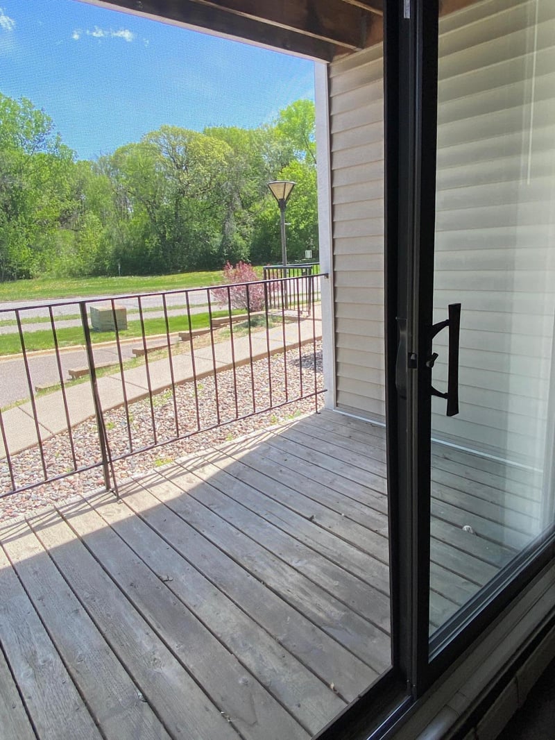 4151 Boone Ave N #110, New Hope, MN 55427