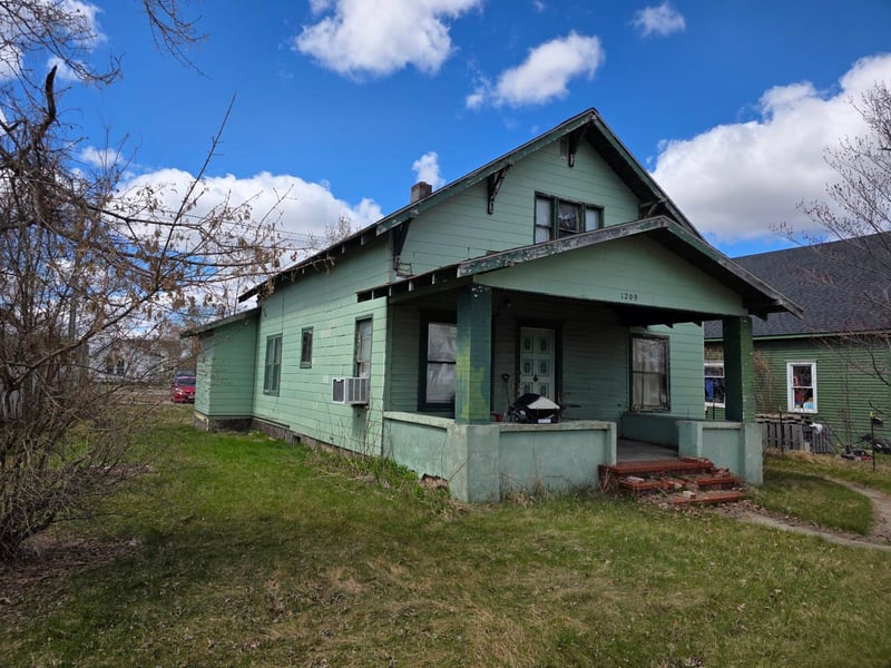 1209 Bemidji Ave N, Bemidji, MN 56601
