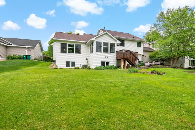 2801 87th Trl N, Brooklyn Park, MN 55443