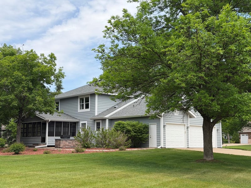 2721 Meadowrose Blvd, Saint Cloud, MN 56301