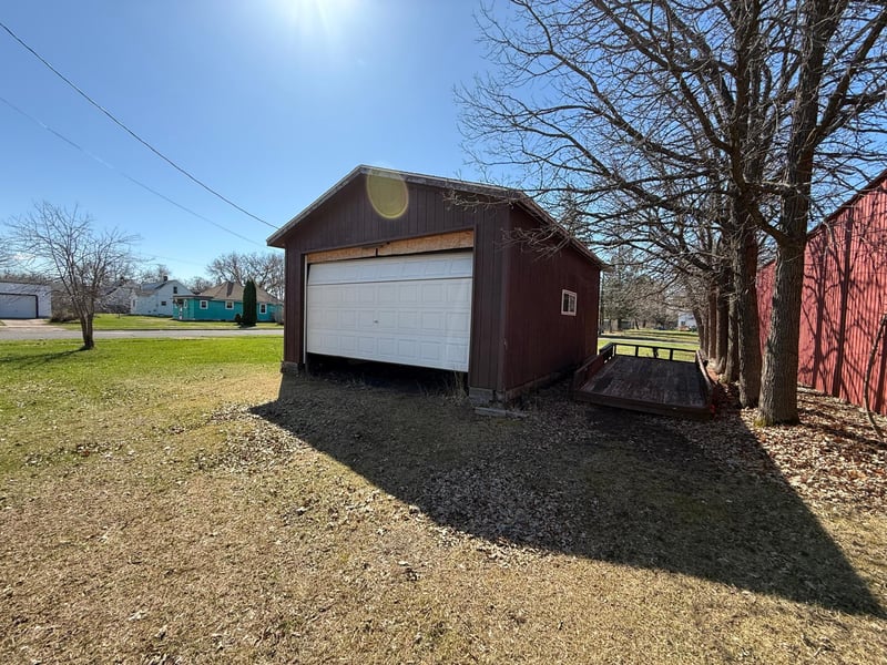 126 E Hibbing Ave, Keewatin, MN 55753